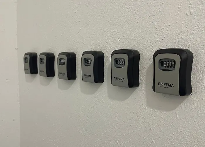 Апартаменты Montseny *